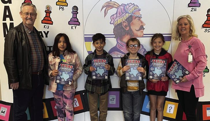 KNOX COUNTY JUDGE DONATES ACTIVITY BOOKS