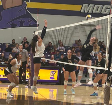 BLOCKER Mogulettes work to earn a point with the block.