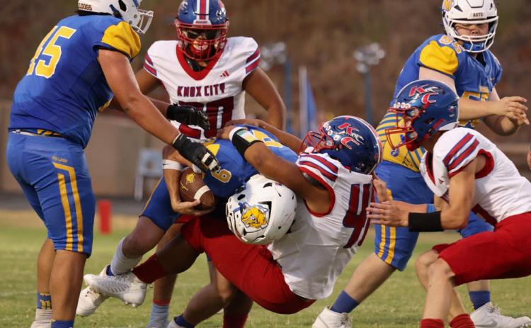 GREYHOUNDS TOOK ON SPUR BULLDOGS for Knox City’s first victory of the season Sept. 4. | SHERI BATY PHOTO