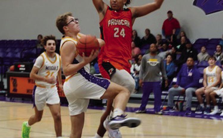 SPOTLIGHT ON MUNDAY BASKETBALL