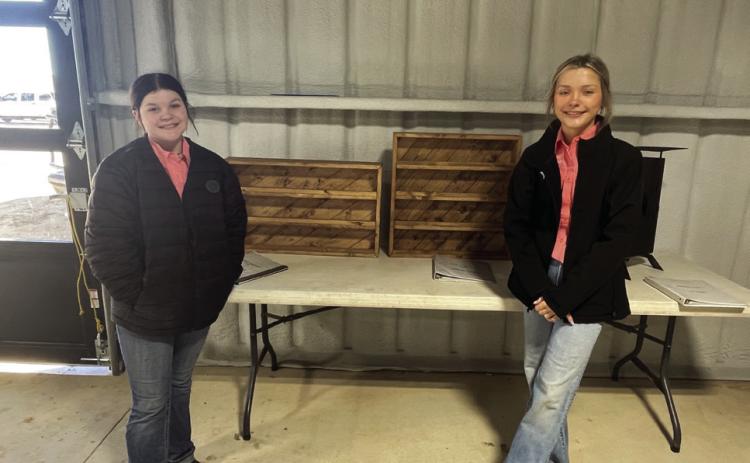 Third-Buckle Holders-Addyson Evans, Maeley Evans