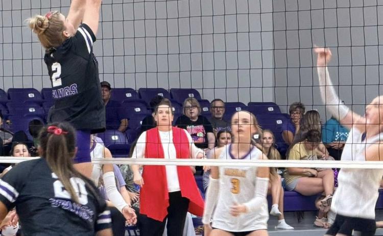 A WINNING TRADITION CONTINUES The Lady Stangs defeated Munday in Mogulette territory, in three sets of four in the muchanticipated battle for first place in District 8-A. | COURTESY PHOTO