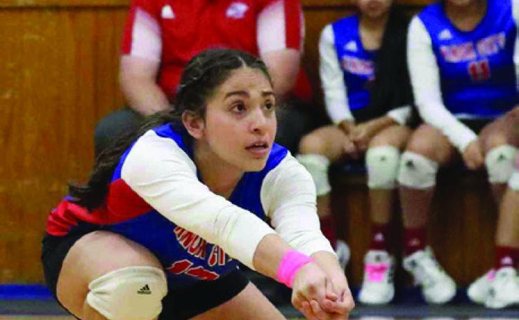 Sheri Baty/The Knox County News-Courier Bailey Castorena