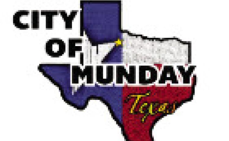 Munday launches new city website, introduces police officer Bermea