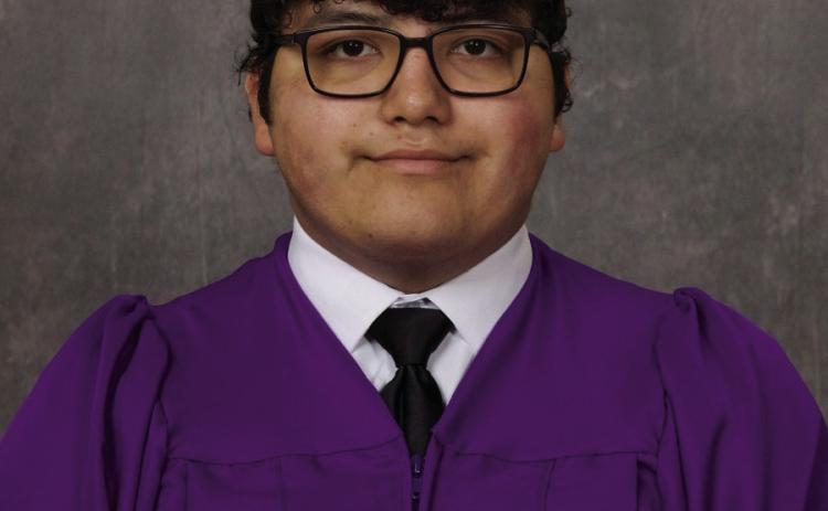 FORMER MUNDAY STUDENT NAMED TO DEANS LIST 2024 Munday High School graduate Nicolas Hernandez was named to the South Plains College Spring 2025 dean’s list. Hernandez was among more than 800 students named to the list.To qualify, students must earn a GPA of 3.25 or higher and complete a minimum of 12 credit hours. | COURTESY PHOTO