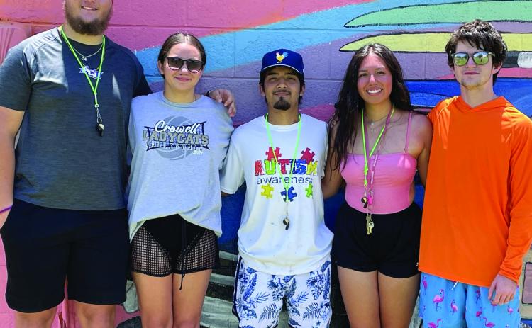 LIFE GUARDS AT MUNDAY POOL Five lifeguards plus Manager Trinity Rodriquez will watch over the swimmers this summer. From Left Aiden Loper, Delaney Leija, Christopher Hernandez, Trinity Rodriquez, Luke Latham. (Abbie Aguilar not available for photograph.) | | DONTHOMPSON PHOTO
