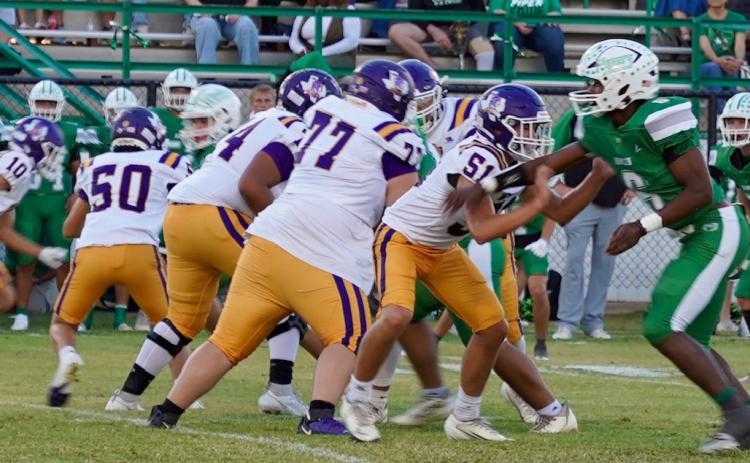 DISAPPOINTING LOSS FOR MOGULS The Munday Moguls had a disappointing loss last Friday night against the Hamlin Pied Pipers, 14-48. FULL STORY, PAGE 8 | LACI BOWMAN PHOTO