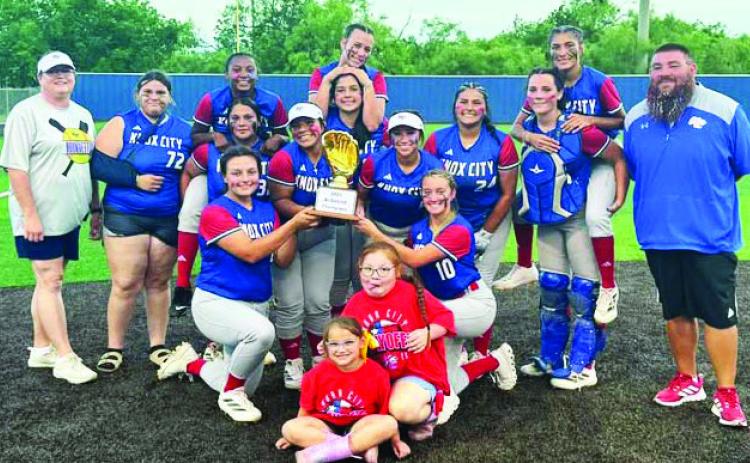 HOUNDETTES TO FACE DODD CITY Knox City Houndettes have advanced to the Area round and were to face the Dodd City Lady Hornets May 1. | COURTESY PHOTO