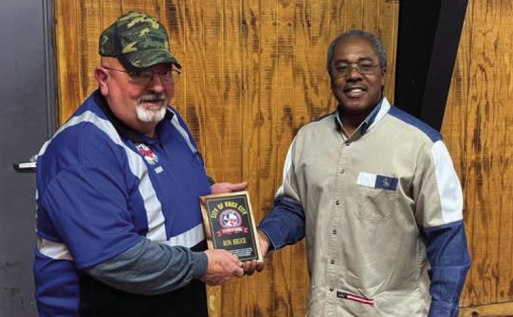 KNOXCITYEMPLOYEERETIRING Knox City LeadWater Operator Ron Bruce, pictured here with Mayor Gene Ward is retiring after 9 years of service with the city. | COURTESY PHOTO