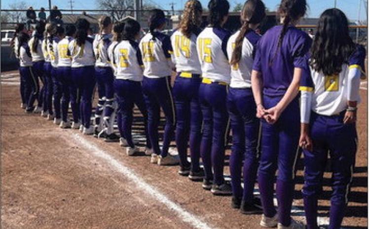 Munday softball falls to Electra