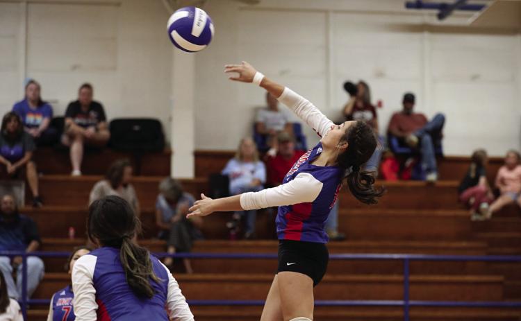 Bailey Castorena Sheri Baty/The Knox County News-Courier