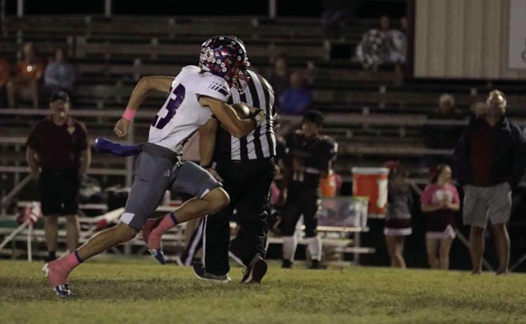 Bryson Callaway runs for the TD. Sheri Baty/The Knox County News-Courier