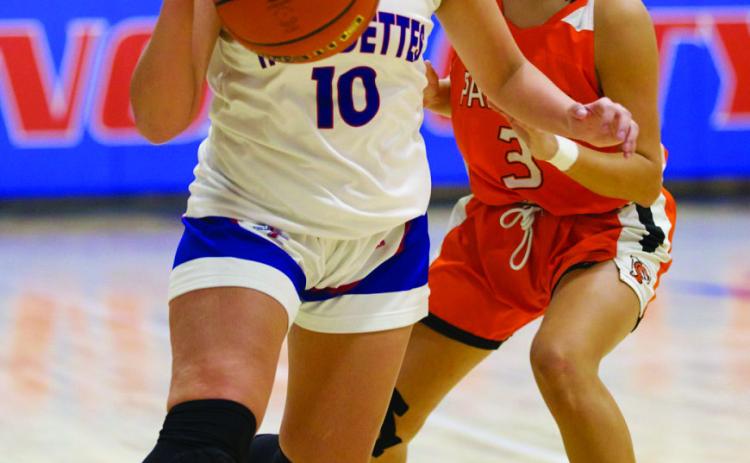 LAYUP Railee Arrieta with a drive to the net | SHERI BATY PHOTO