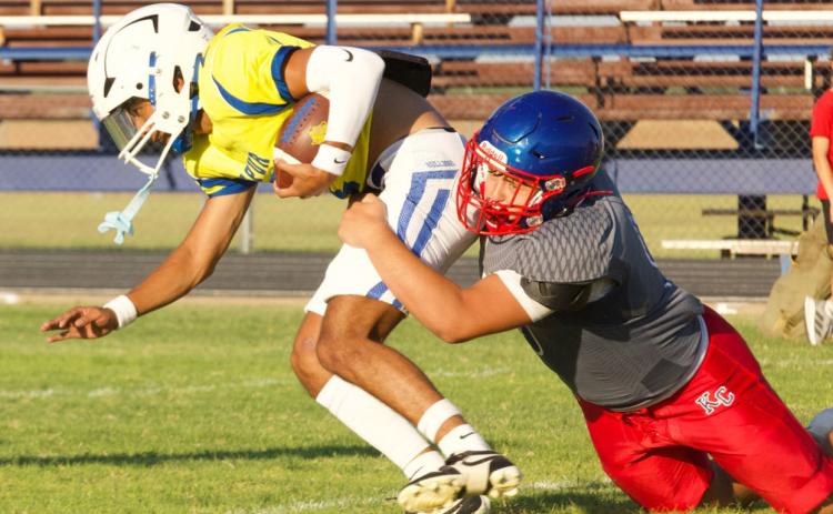 KNOX CITY’S Chase Rowland makes the stop. | SHERI BATY PHOTO’