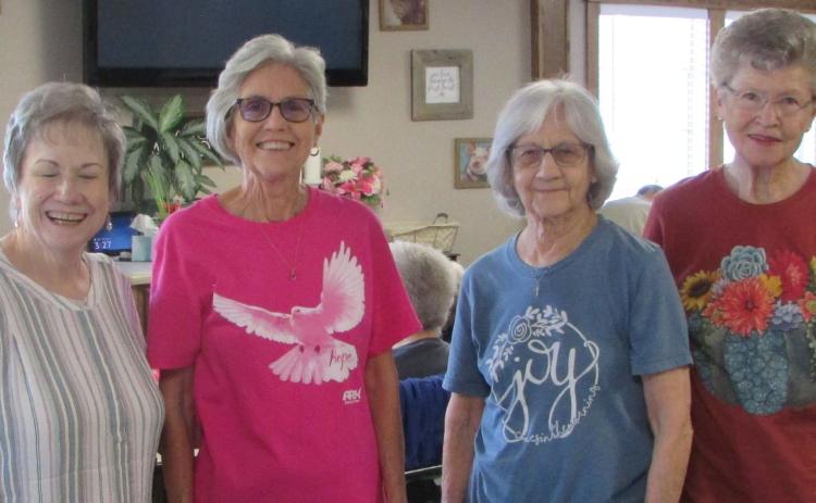 Munday Nursing residents enjoy art, singing