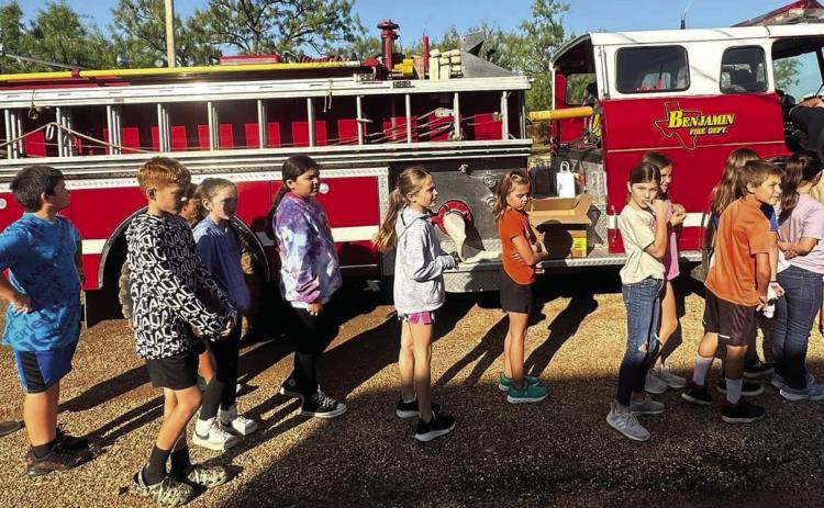 Benjamin VFD visits Benjamin Elementary