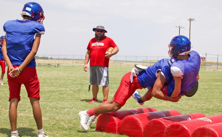 Knox City Greyhounds get serious in practice
